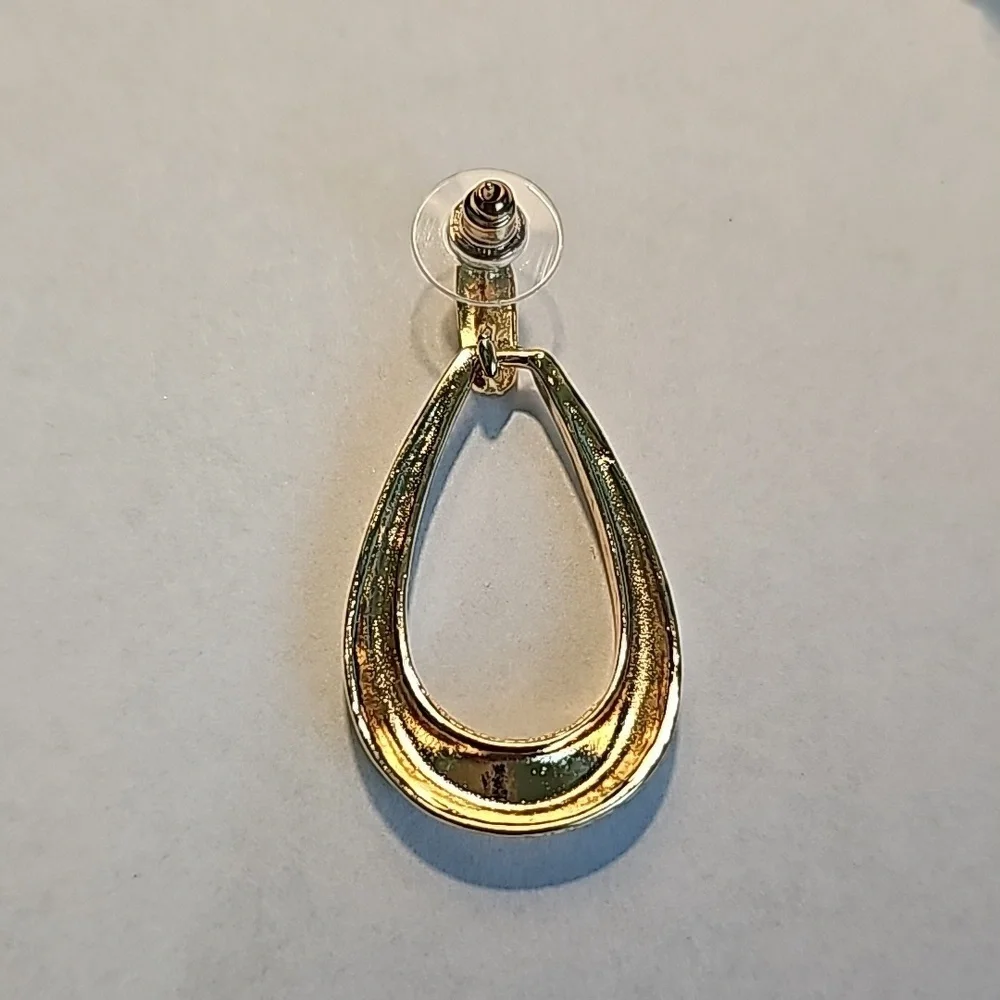 Gold tone drop earrings minimalist nwot
